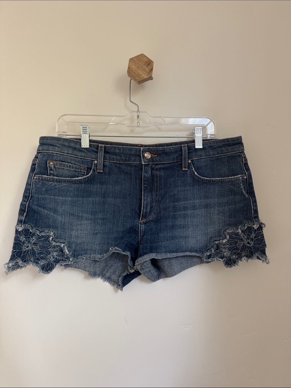 Floral-Trim Mid-Rise Denim Shorts - Blue